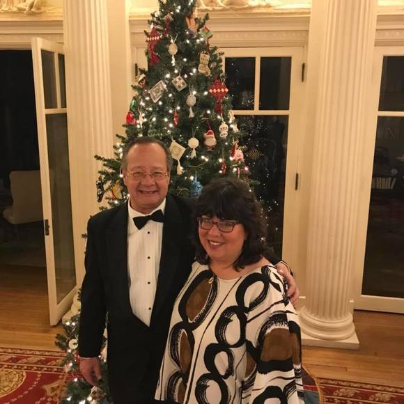 Meet your Posher, Lisa - Picture 1 of 1